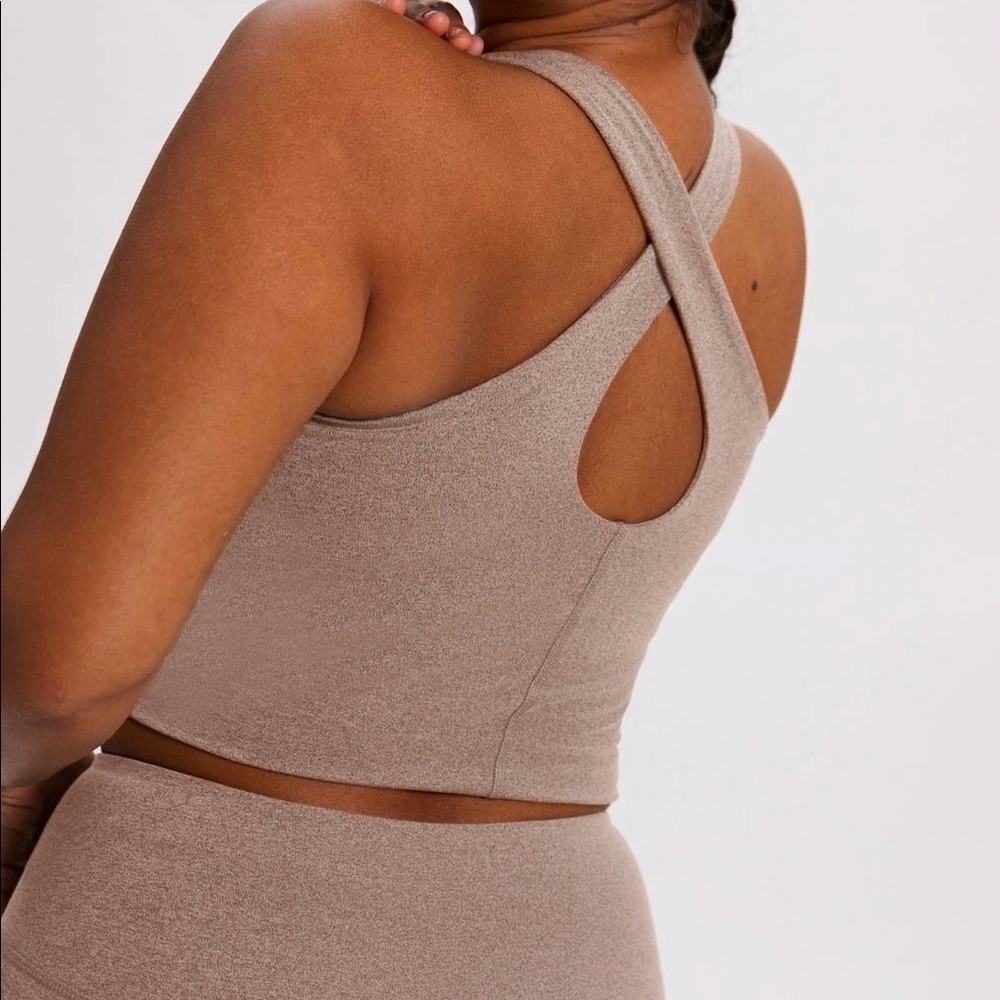 Girlfriend Collective Zoe Superstretch Tank in Cocoon Heather, Size M